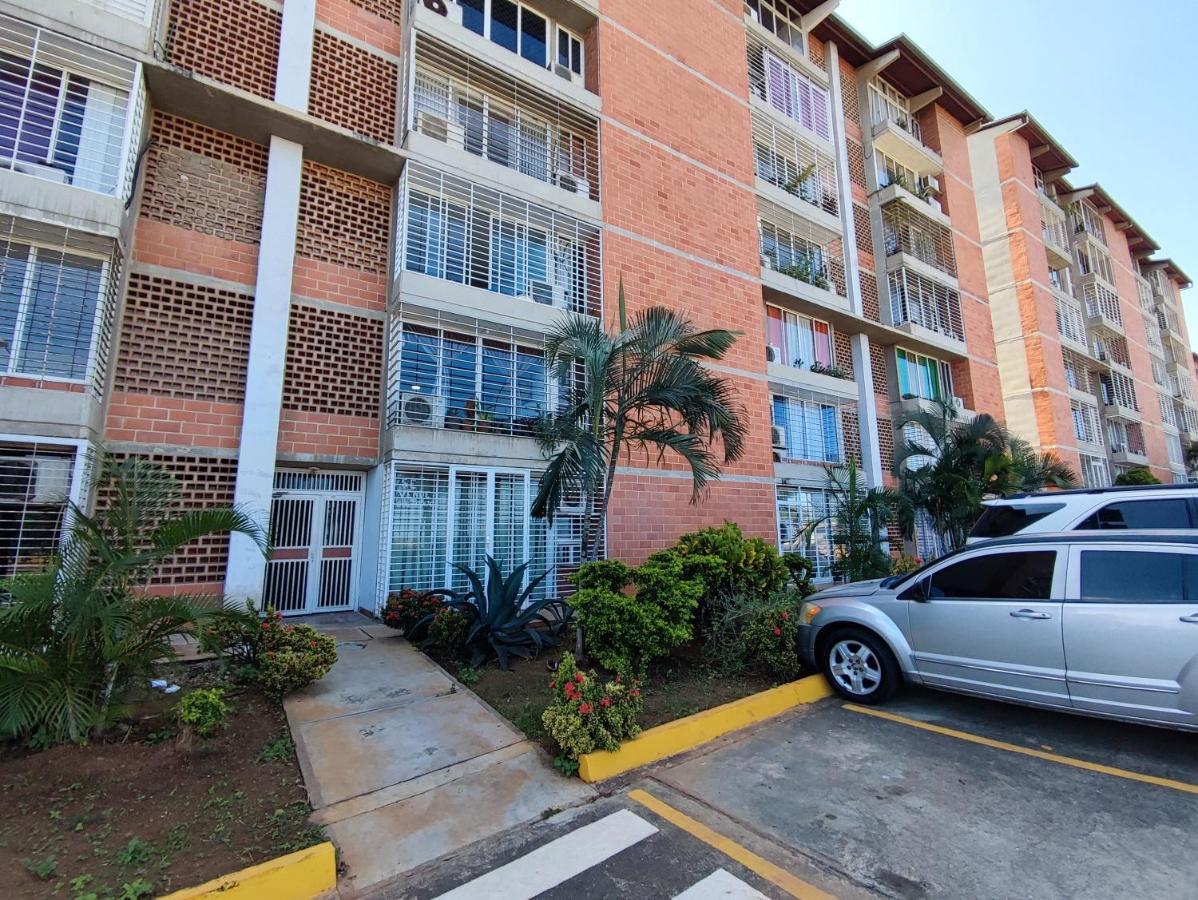 Apartamento Frente Al Aeropuerto De Maiquetía מראה חיצוני תמונה