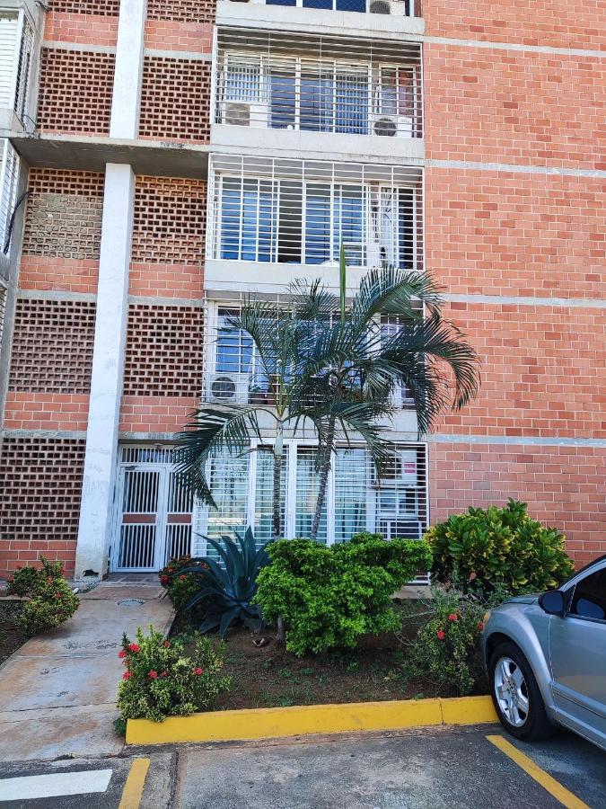 Apartamento Frente Al Aeropuerto De Maiquetía מראה חיצוני תמונה